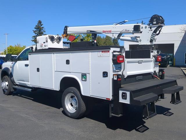 2024 RAM Ram 5500 Chassis Cab RAM 5500 TRADESMAN CHASSIS REGULAR CAB 4X4 84 CA