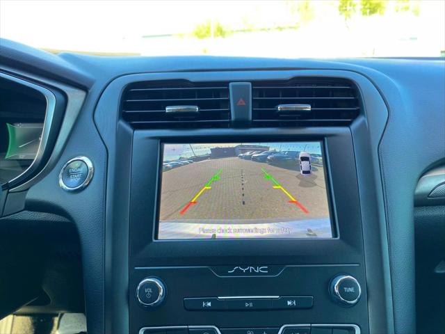 2020 Ford Fusion SE