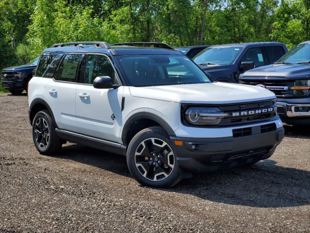 Used 2024 Ford Bronco Sport Outer Banks with VIN 3FMCR9C68RRE26650 for sale in Waterford, MI