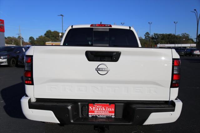 2025 Nissan Frontier Crew Cab SV 4x2