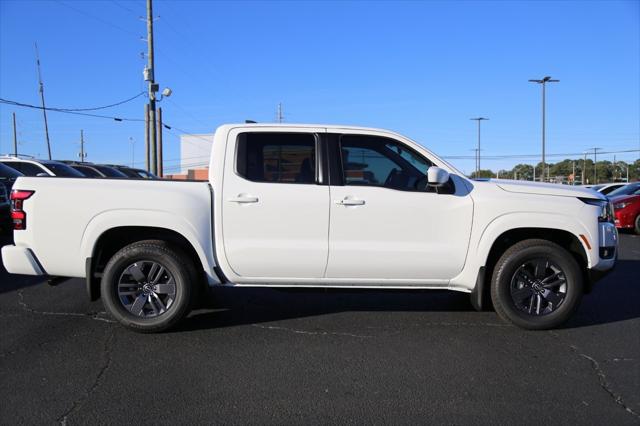 2025 Nissan Frontier Crew Cab SV 4x2