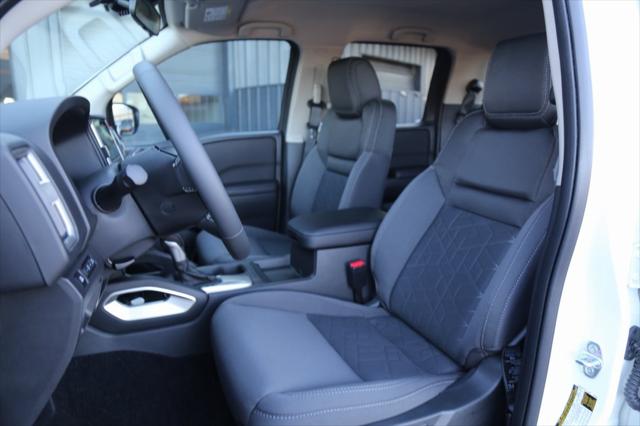 2025 Nissan Frontier Crew Cab SV 4x2