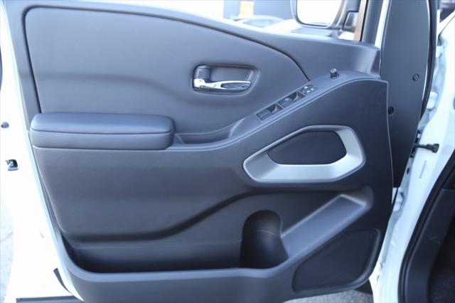 2025 Nissan Frontier Crew Cab SV 4x2