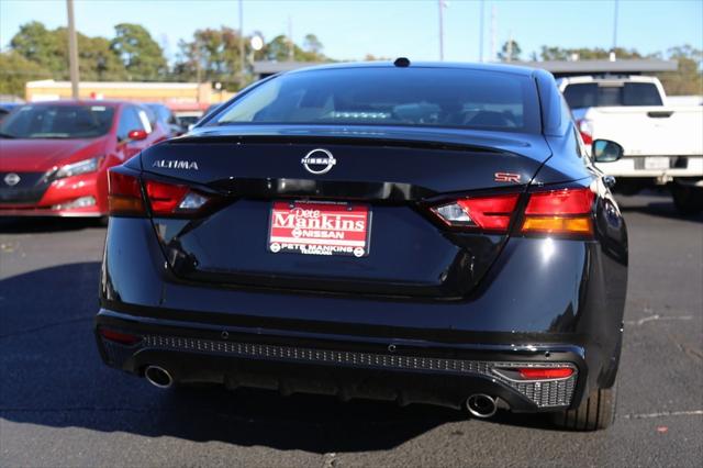 2025 Nissan Altima SR FWD