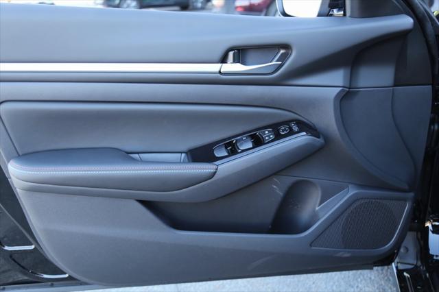 2025 Nissan Altima SR FWD