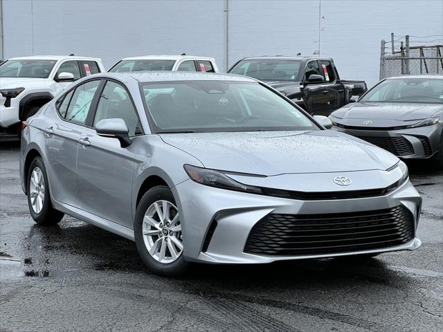 New 2025 Toyota Camry LE Ratings, Pricing, Reviews & Awards