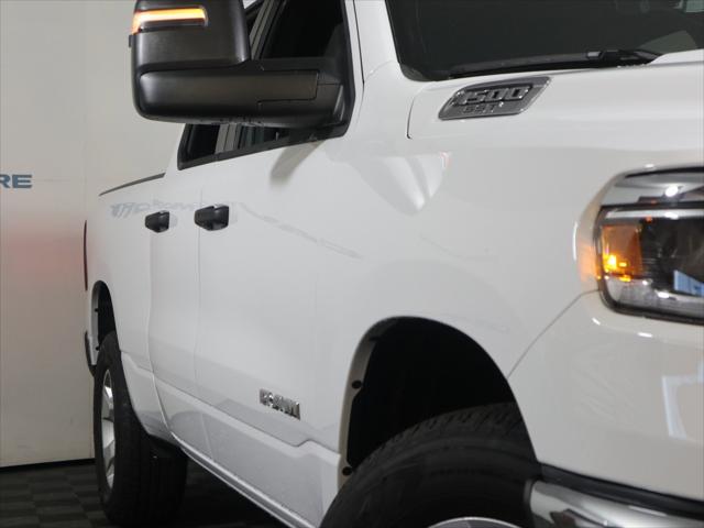 2025 RAM Ram 1500 RAM 1500 TRADESMAN QUAD CAB 4X2 64 BOX