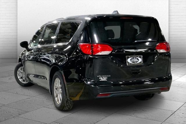 2025 Chrysler Voyager VOYAGER LX