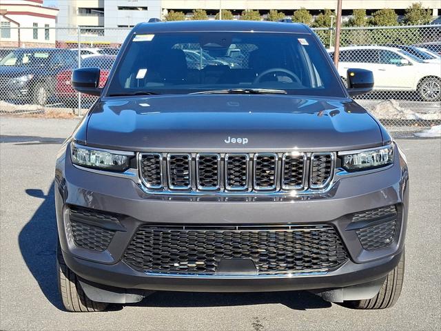 2025 Jeep Grand Cherokee GRAND CHEROKEE LAREDO X 4X4