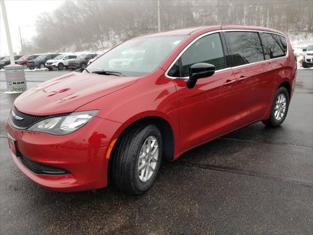 2025 Chrysler Voyager VOYAGER LX