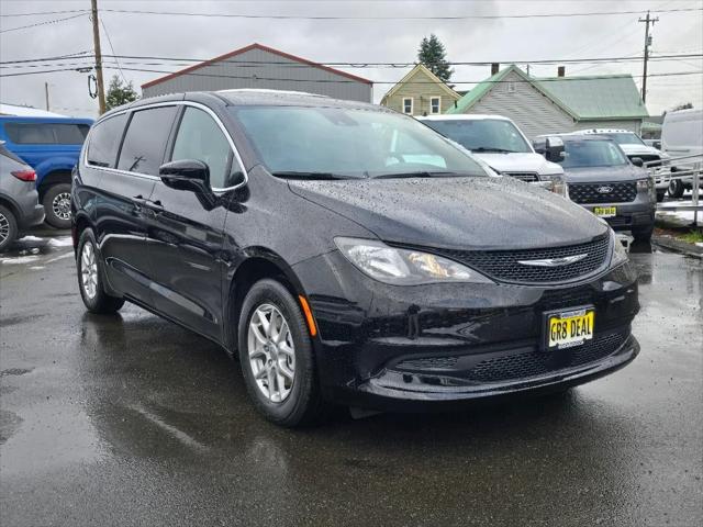 2025 Chrysler Voyager VOYAGER LX