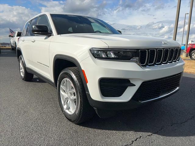 2025 Jeep Grand Cherokee GRAND CHEROKEE LAREDO X 4X2