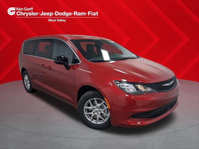 2025 Chrysler Voyager VOYAGER LX
