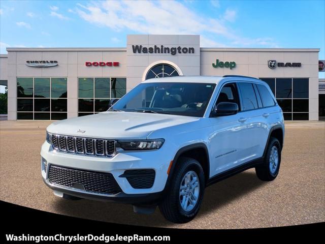 2025 Jeep Grand Cherokee GRAND CHEROKEE LAREDO 4X4