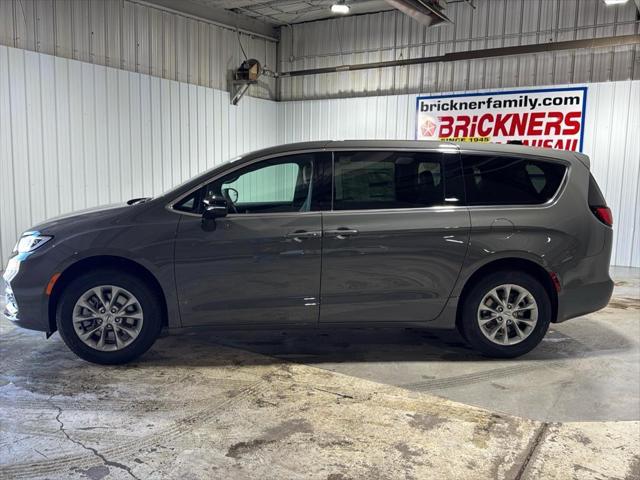2025 Chrysler Pacifica PACIFICA SELECT AWD