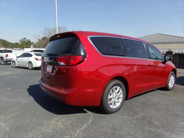 2025 Chrysler Voyager VOYAGER