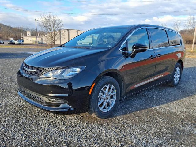 2025 Chrysler Voyager VOYAGER