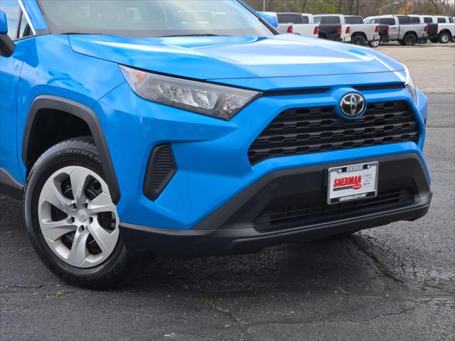 2020 Toyota RAV4 LE