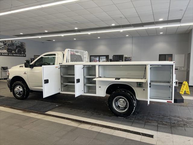 2024 RAM Ram 3500 Chassis Cab RAM 3500 TRADESMAN CHASSIS REGULAR CAB 4X4 84 CA