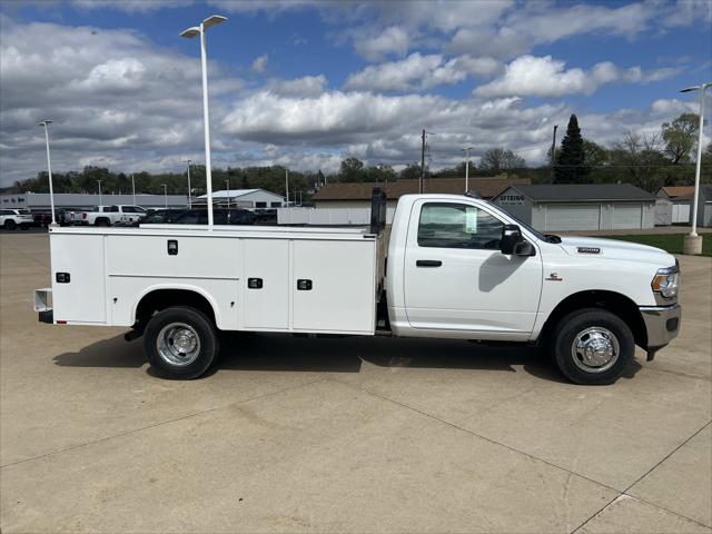 2024 RAM Ram 3500 Chassis Cab RAM 3500 TRADESMAN CHASSIS REGULAR CAB 4X4 84 CA