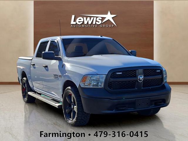 2017 RAM 1500 Tradesman Crew Cab 4x4 57 Box