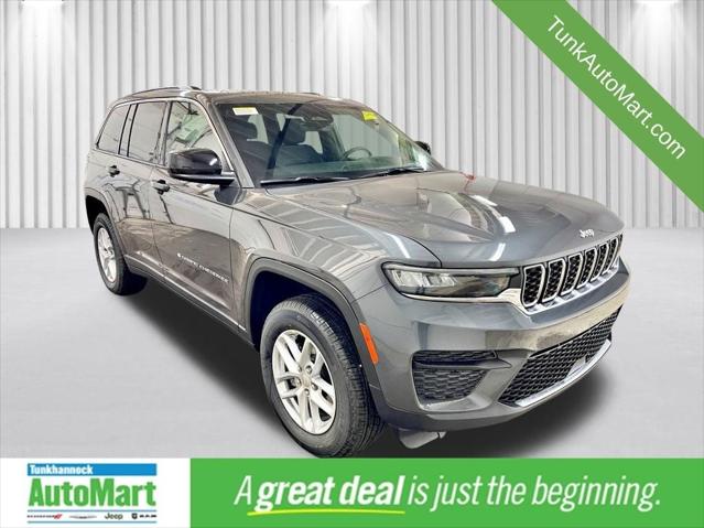 2025 Jeep Grand Cherokee GRAND CHEROKEE LAREDO X 4X4