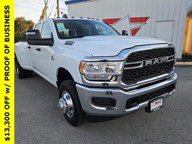 2024 RAM Ram 3500 RAM 3500 TRADESMAN CREW CAB 4X4 8 BOX