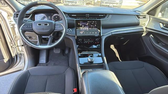 2024 Jeep Grand Cherokee L Laredo X 4x4