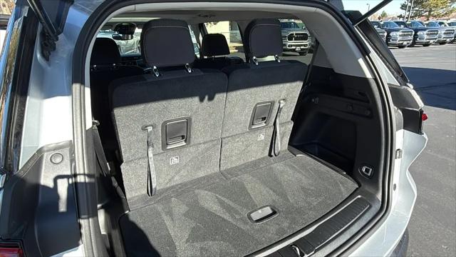 2024 Jeep Grand Cherokee L Laredo X 4x4