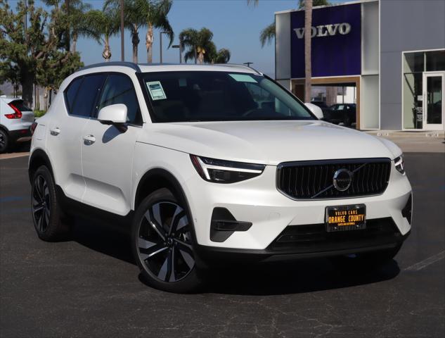 2025 Volvo XC40 B5 Ultra Bright Theme for sale in Santa Ana, CA