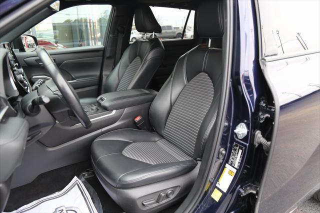 2022 Toyota Highlander XSE