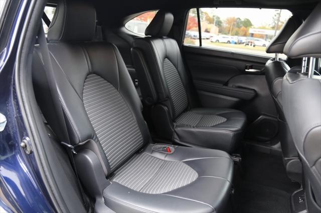 2022 Toyota Highlander XSE