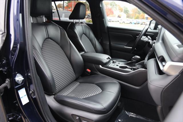 2022 Toyota Highlander XSE