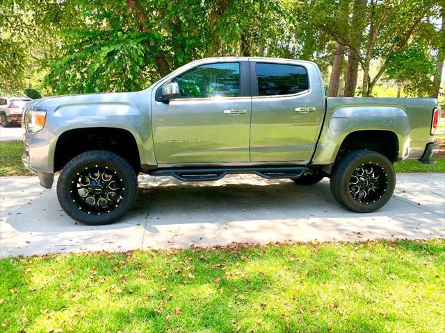 2022 GMC Canyon 4WD Crew Cab Short Box Denali