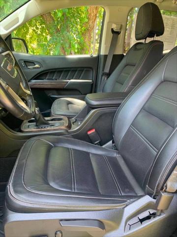 2022 GMC Canyon 4WD Crew Cab Short Box Denali