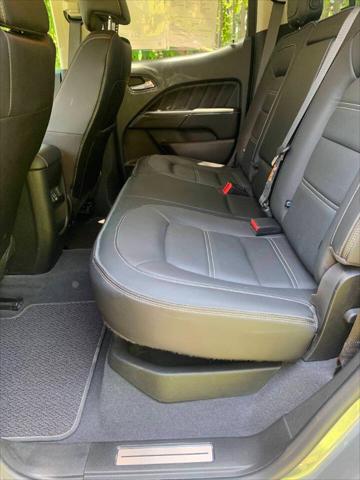 2022 GMC Canyon 4WD Crew Cab Short Box Denali