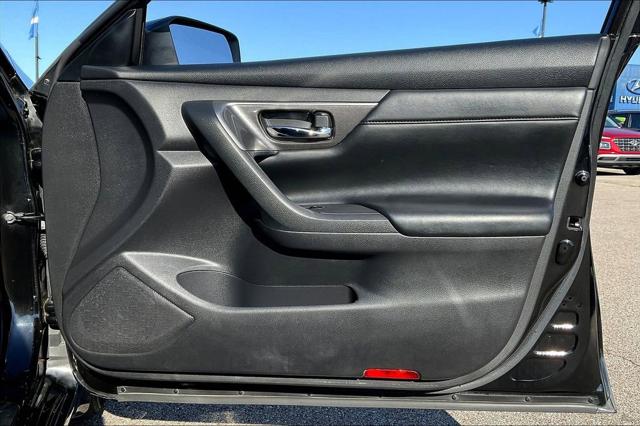 Used 2015 Nissan Altima For Sale in Olive Branch, MS