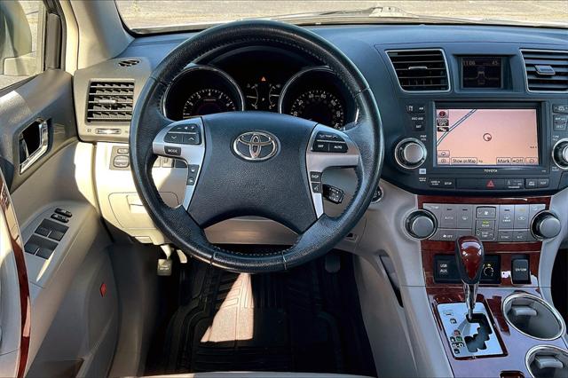 Used 2011 Toyota Highlander For Sale in OLIVE BRANCH, MS