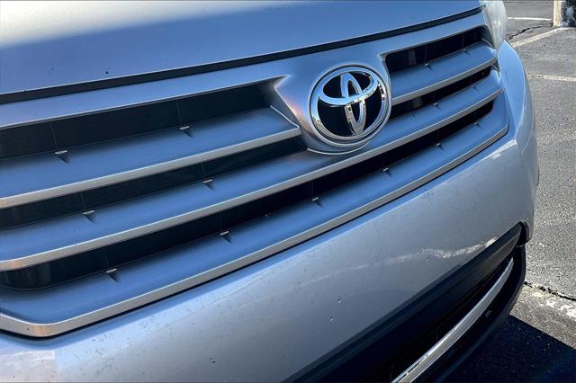 Used 2011 Toyota Highlander For Sale in OLIVE BRANCH, MS