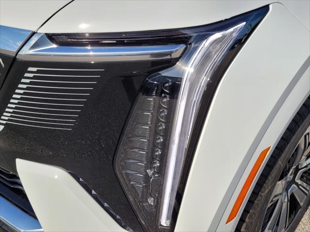 2025 Cadillac Escalade Luxury 1