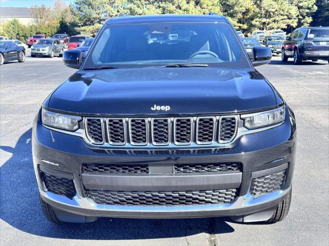 2025 Jeep Grand Cherokee GRAND CHEROKEE L LAREDO X 4X4