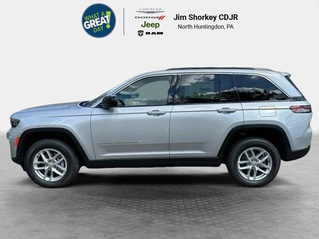 2024 Jeep Grand Cherokee GRAND CHEROKEE LAREDO X 4X4