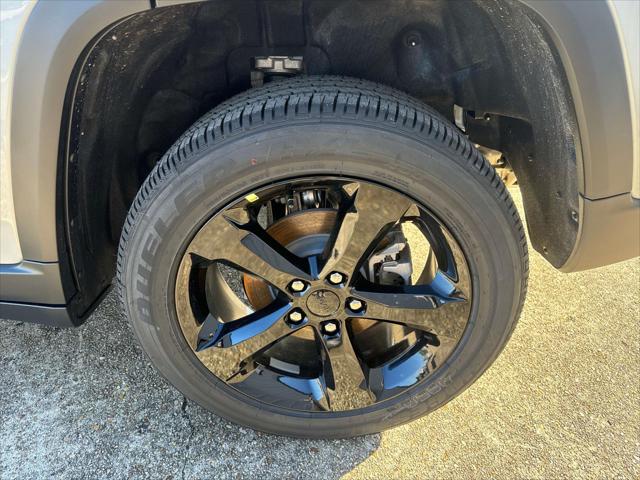 2025 Jeep Grand Cherokee GRAND CHEROKEE ALTITUDE X 4X2