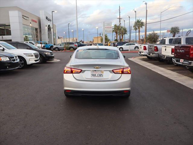 2022 Chevrolet Malibu FWD LT