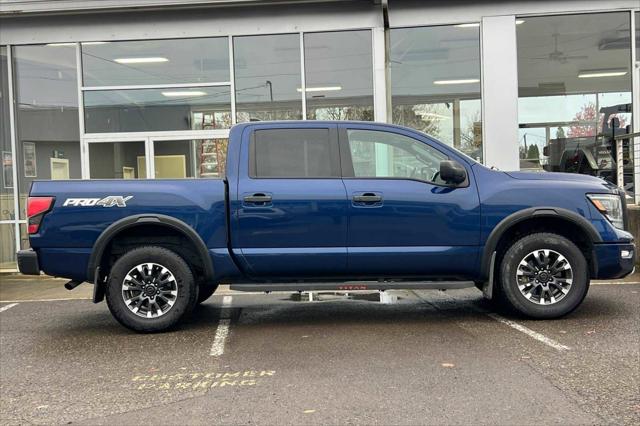 2022 Nissan TITAN Crew Cab PRO-4X 4x4