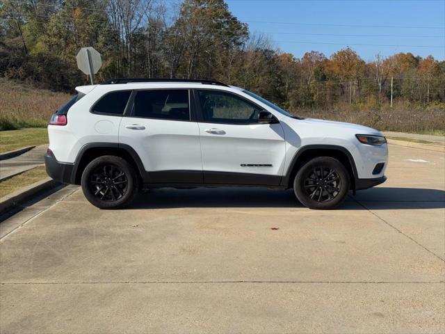 2023 Jeep Cherokee Altitude Lux 4x4