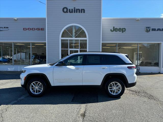 2025 Jeep Grand Cherokee GRAND CHEROKEE LAREDO X 4X4