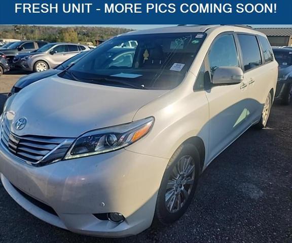 2017 Toyota Sienna Limited Premium 7 Passenger