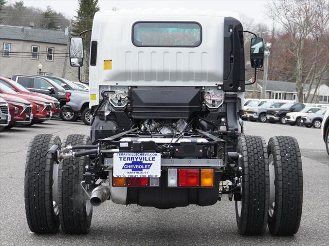 2025 Chevrolet 5500 Base