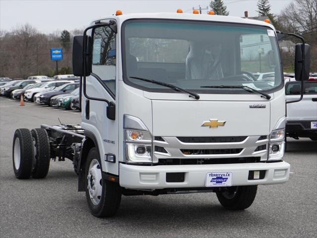 2025 Chevrolet 5500 Base